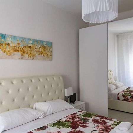 Modern Apartment Near Ponte Vecchio. ฟลอเรนซ์ ภายนอก รูปภาพ