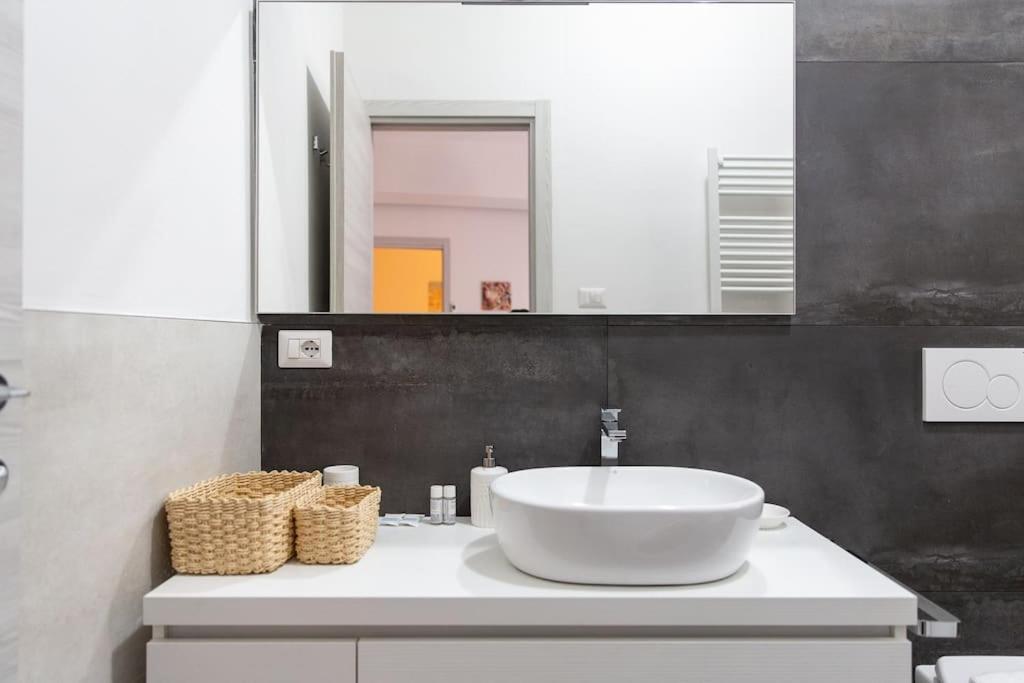Modern Apartment Near Ponte Vecchio. ฟลอเรนซ์ ภายนอก รูปภาพ